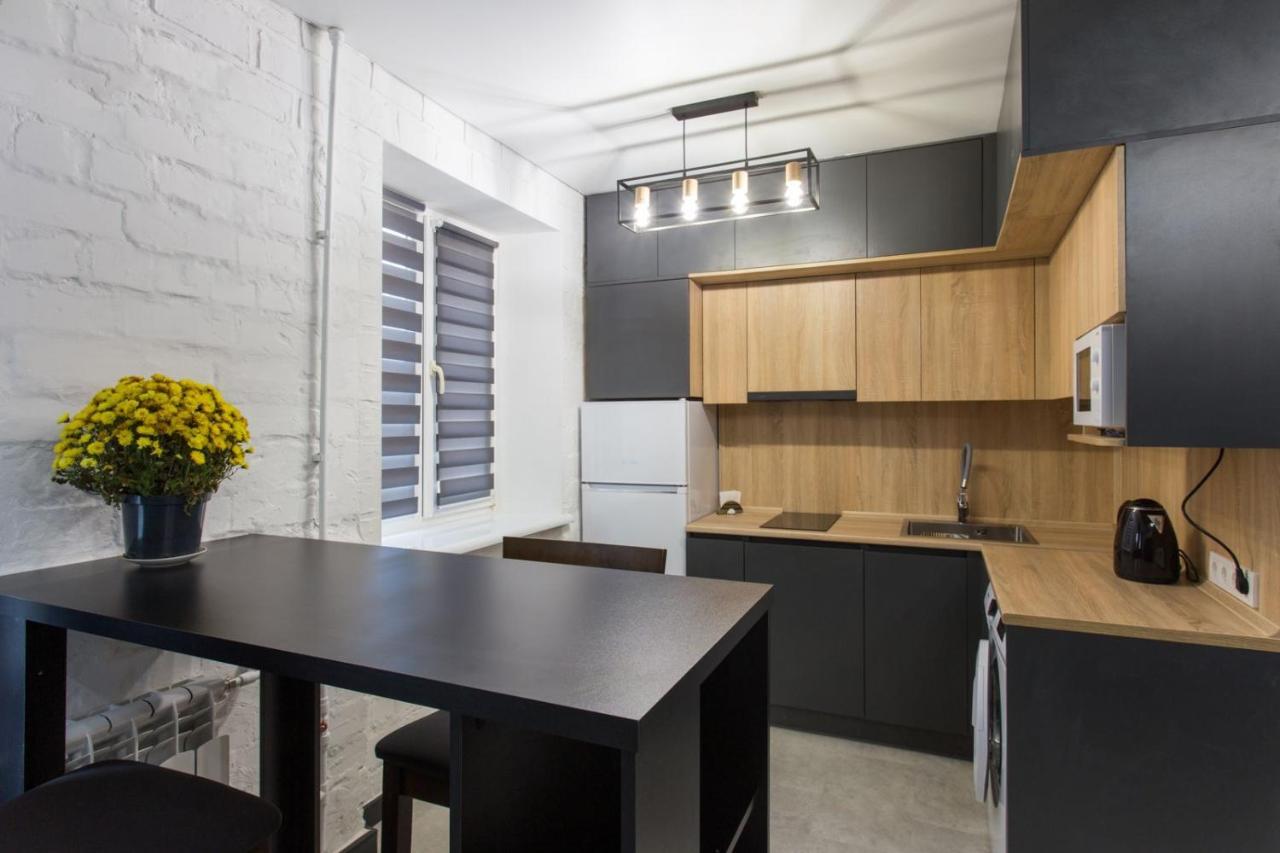 Apartment On 23 Serpnya Kharkiv Exterior photo