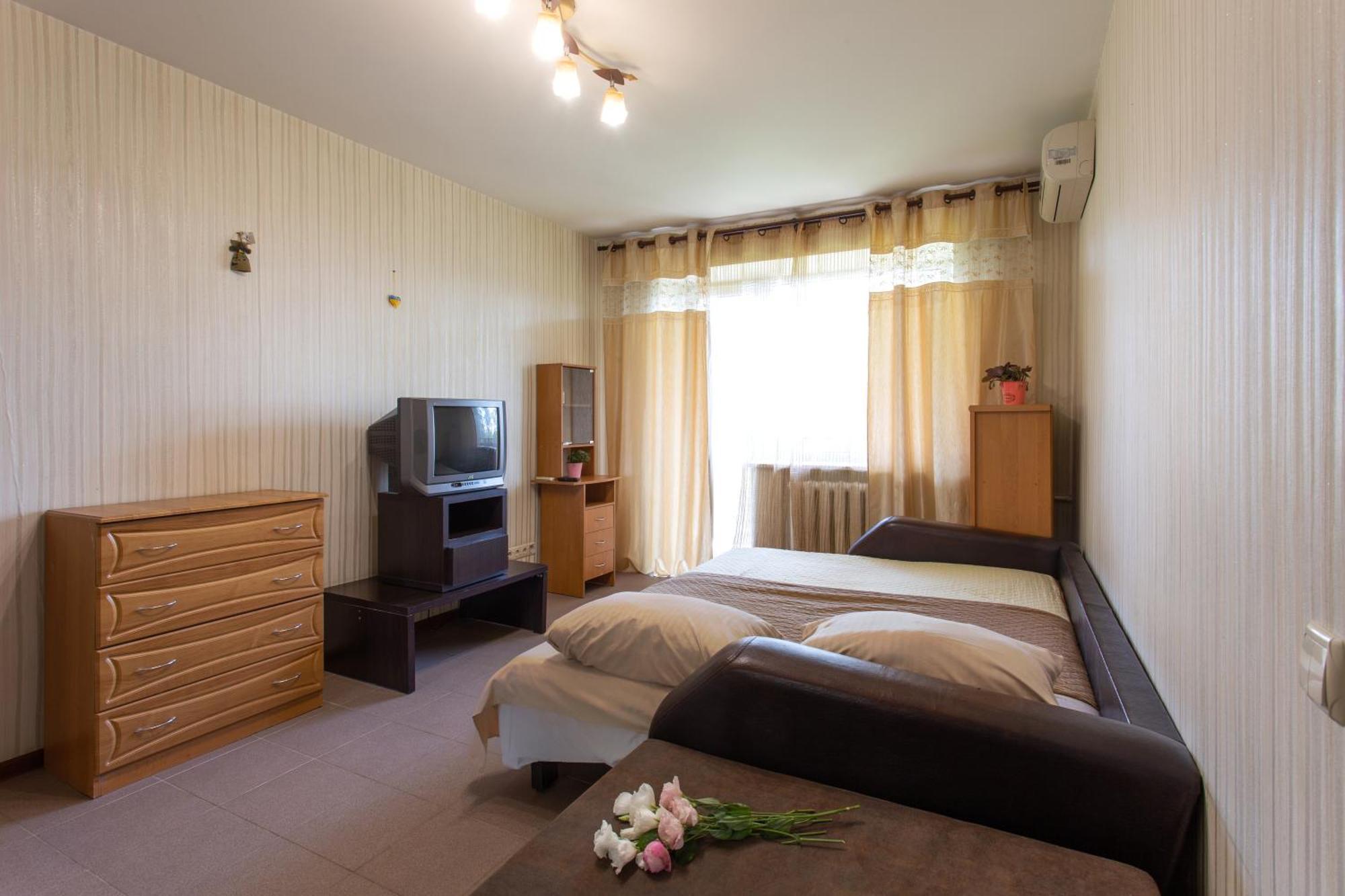 Apartment On 23 Serpnya Kharkiv Exterior photo