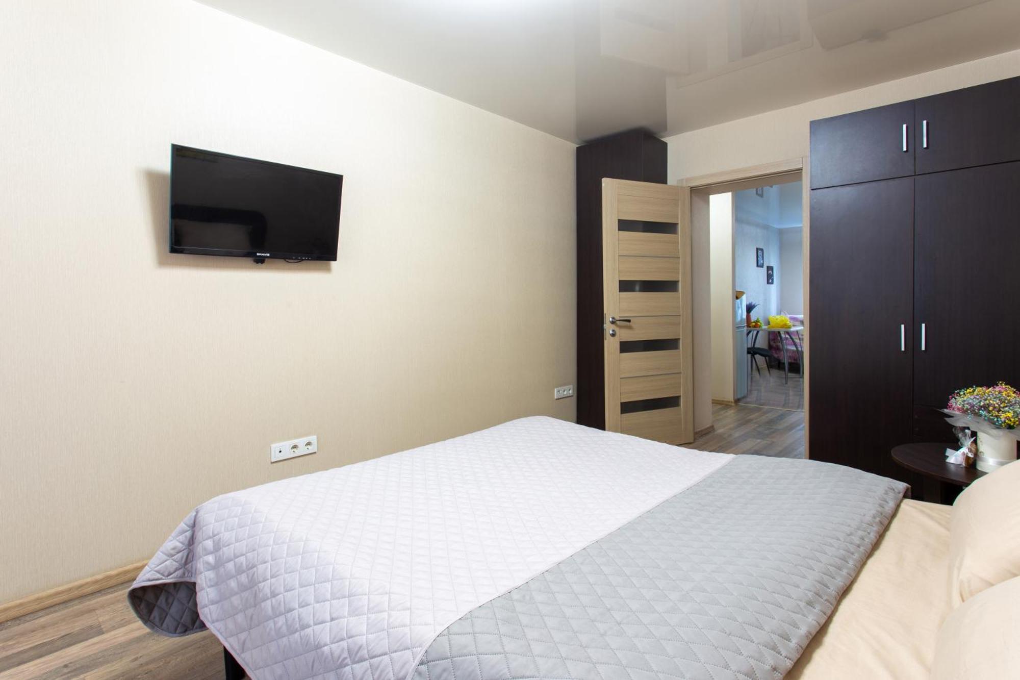 Apartment On 23 Serpnya Kharkiv Exterior photo